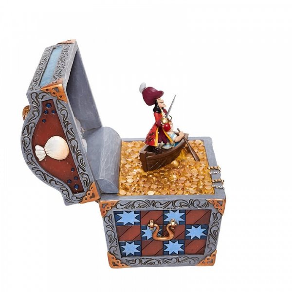 Treasure strewn Tableau - Peter Pan Flying Scene Figurine - Olleke Wizarding Shop Amsterdam