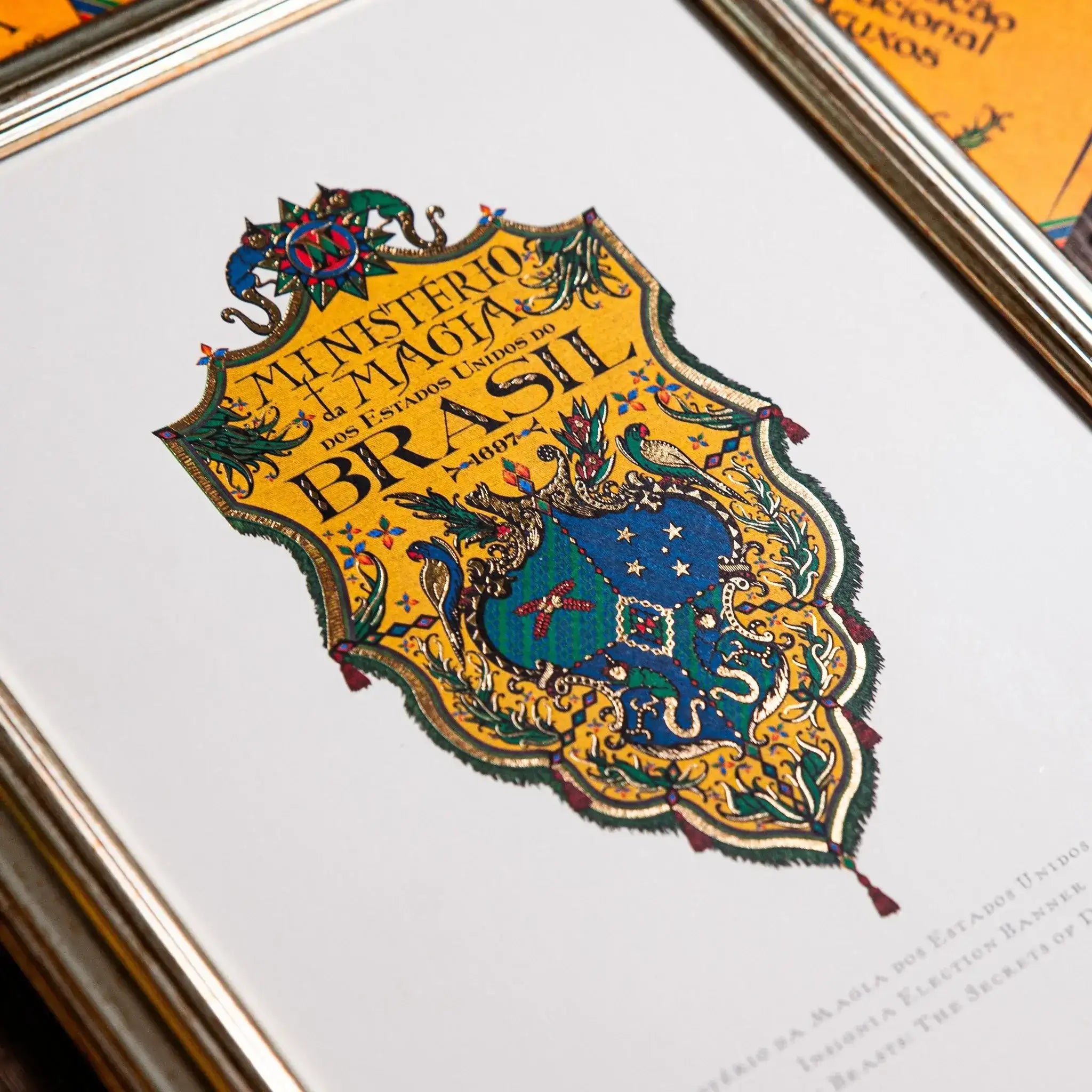 Ministério da Magia dos Estados Unidos do Brasil Insignia Election Banner Art Print - Olleke Wizarding Shop Amsterdam