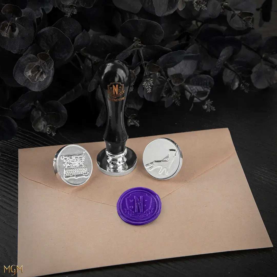 Wednesday Wax seal set - Olleke Wizarding Shop Amsterdam