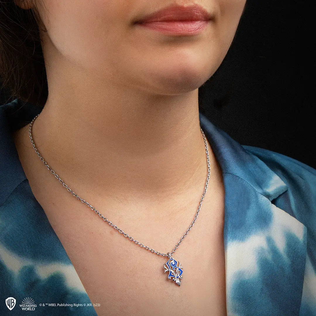 Harry Potter Beauxbatons necklace - Olleke Wizarding Shop Amsterdam