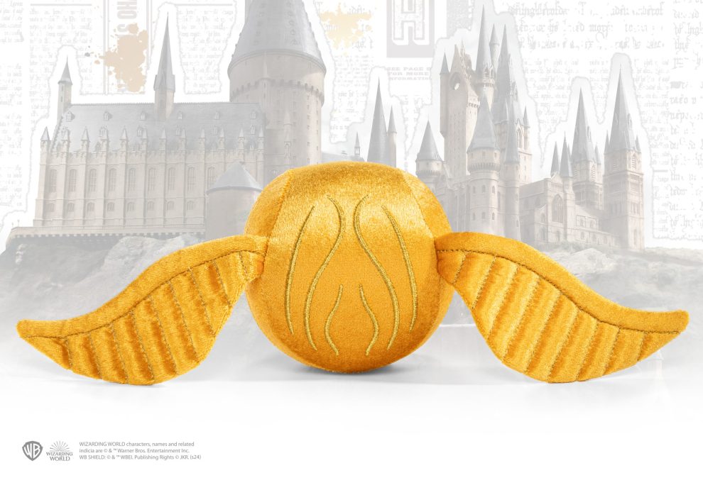 Quidditch Crest & Snitch Pillow Plush - Olleke Wizarding Shop Amsterdam