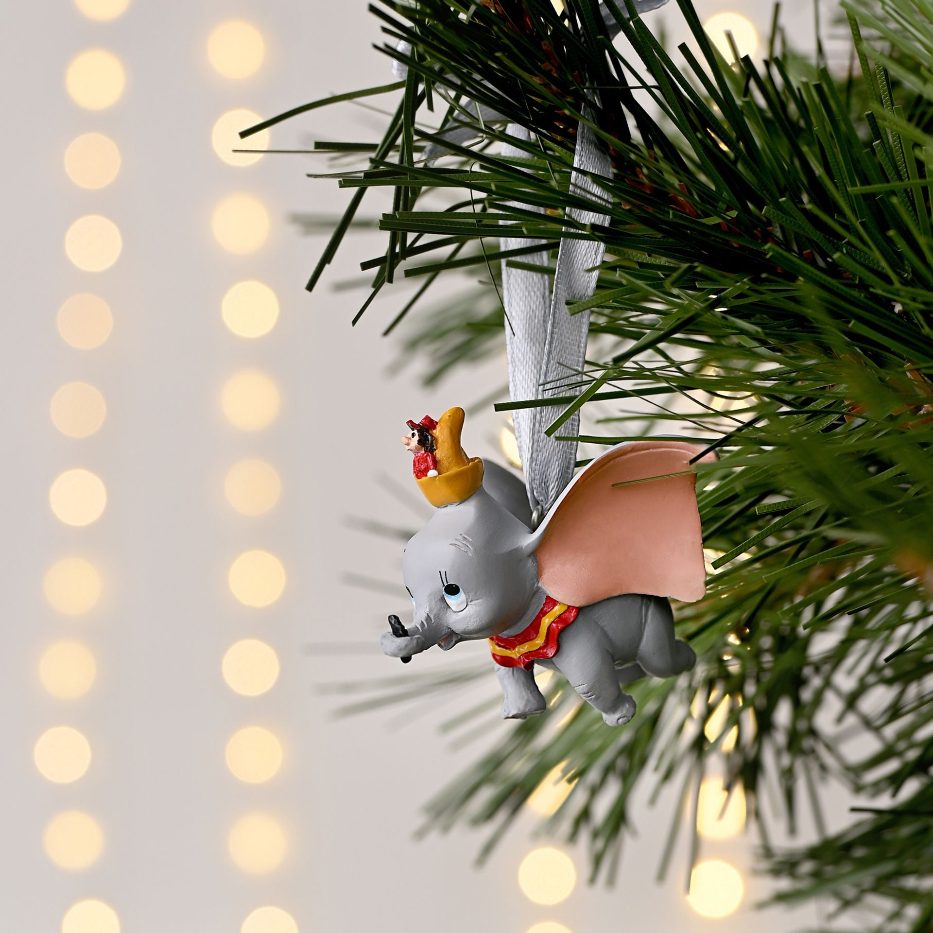 Disney Resin Hanging Decoration - Dumbo - Olleke Wizarding Shop Amsterdam