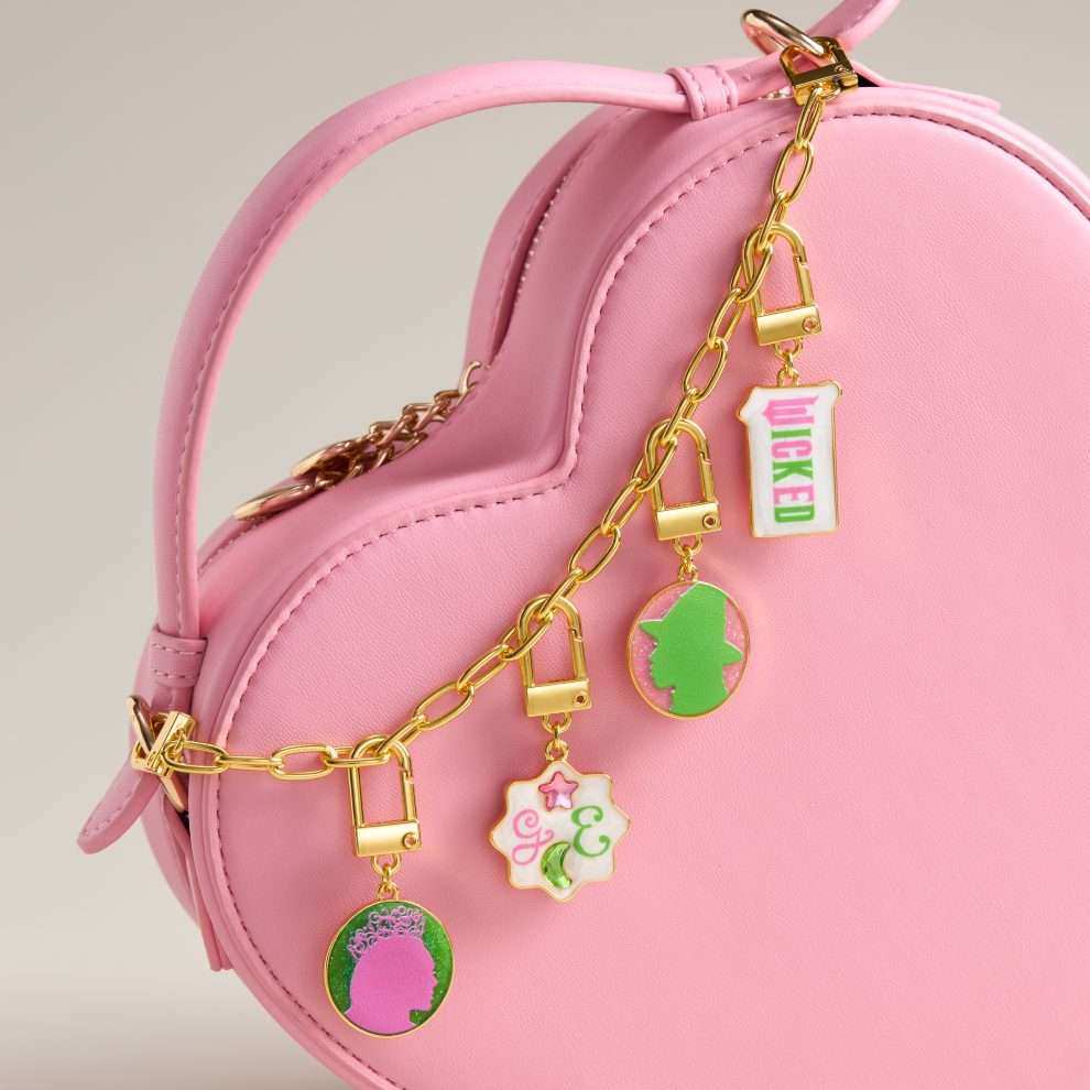 Wicked Unlimited Charms – Pink Goes Good with Green