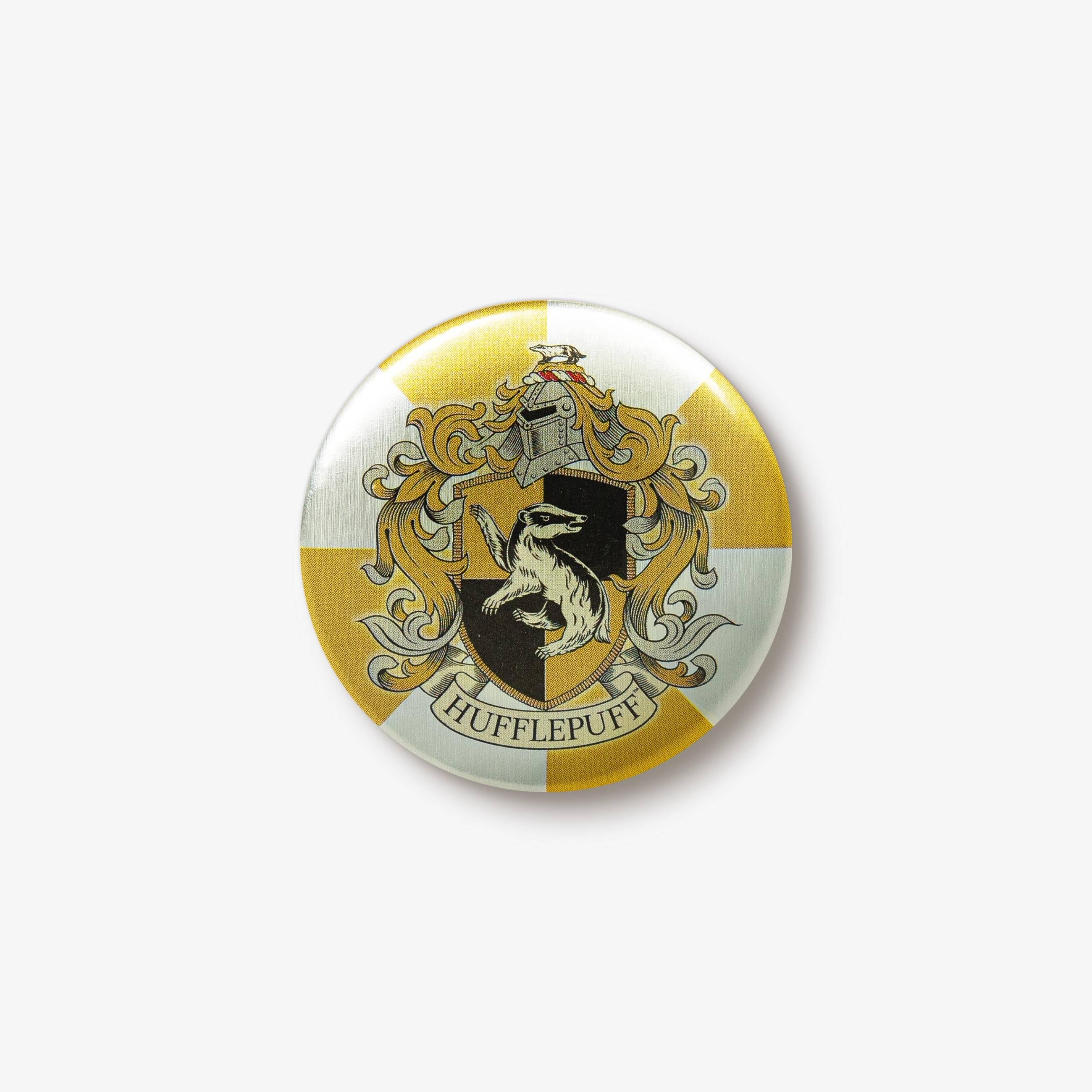 Hufflepuff House Crest Button Badge - Olleke Wizarding Shop Amsterdam
