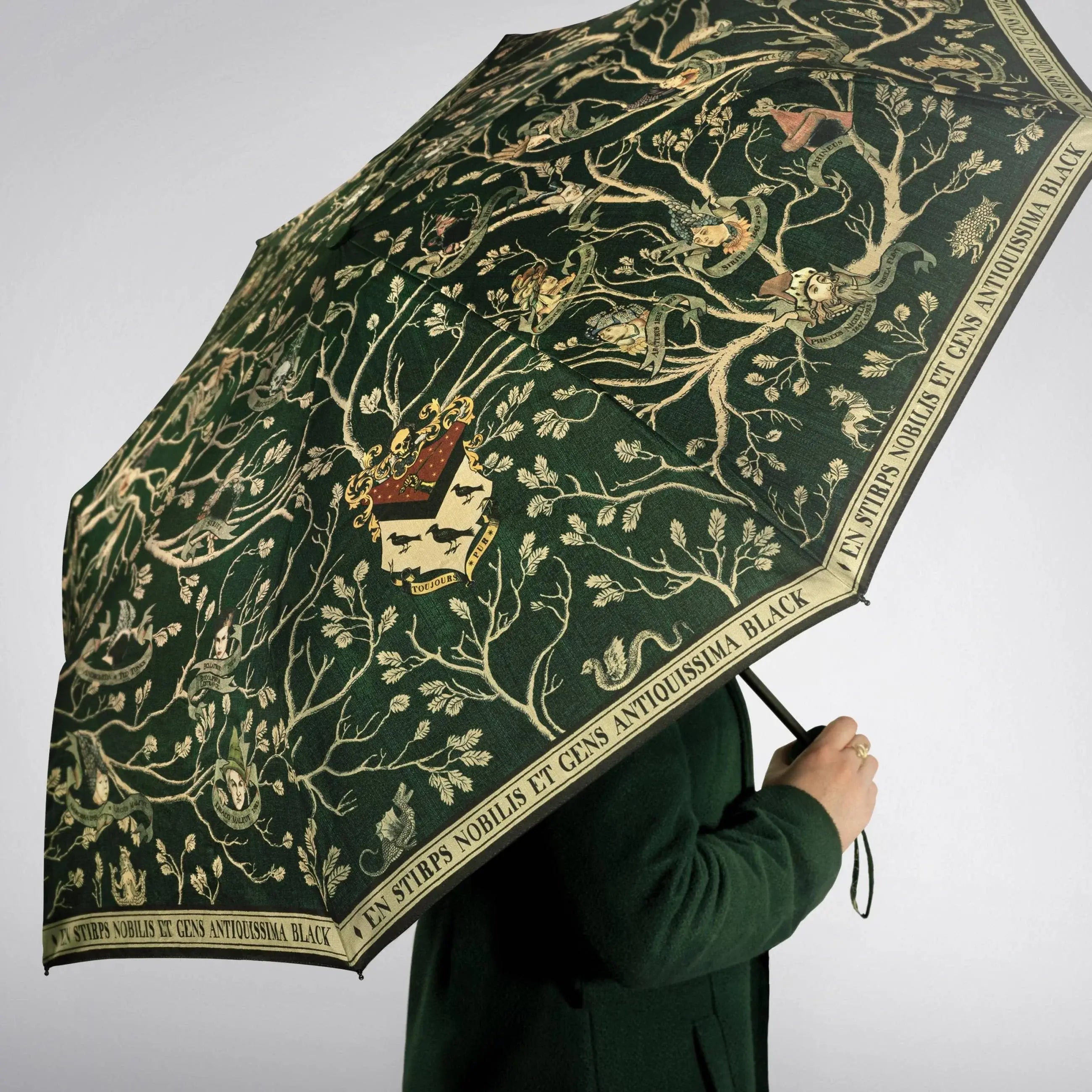 Black Family Tapestry Portable Umbrella - Olleke Wizarding Shop Amsterdam
