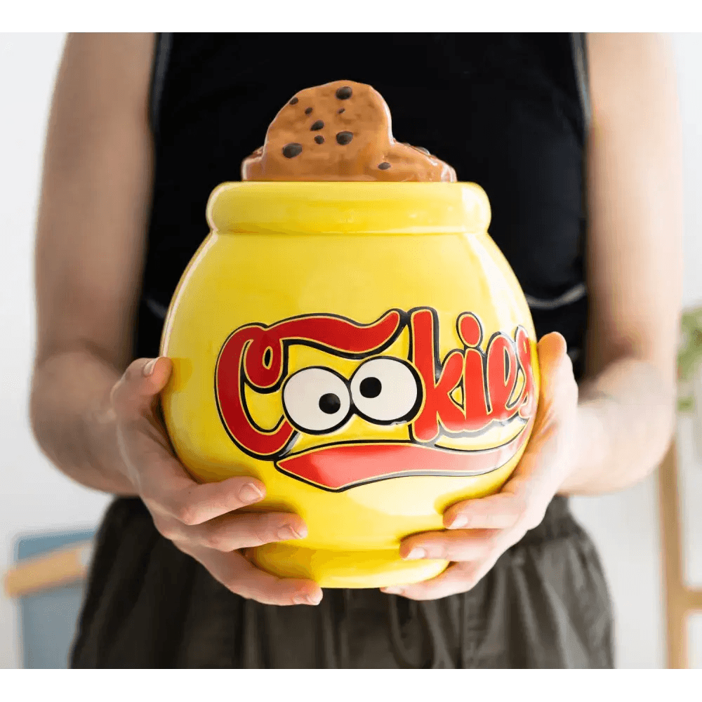 Sesame street cookie jar Cookie Monster, Olleke Wizarding Shop Amsterdam