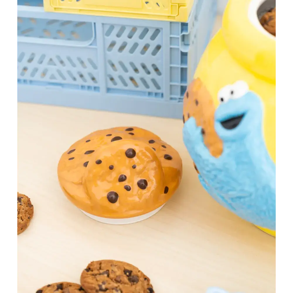 Sesame street cookie jar Cookie Monster, Olleke Wizarding Shop Amsterdam