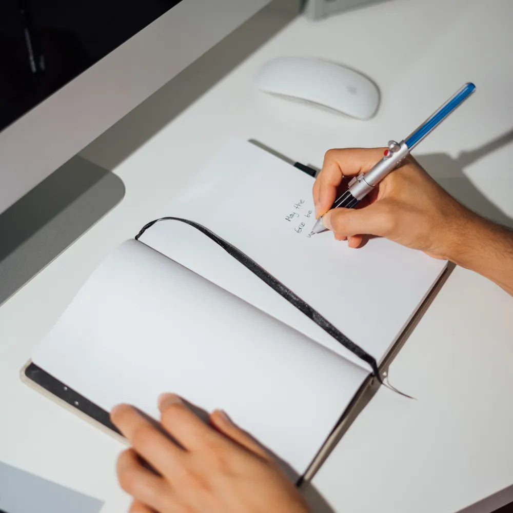 Star Wars Luke Skywalker A5 Notabook with Lightsaber Pen - Olleke Wizarding Shop Amsterdam