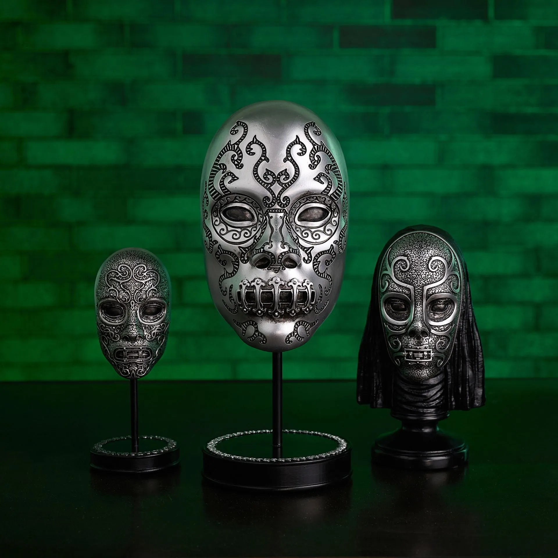 Harry Potter Dark Arts Mask Figurine - Death Eater - Olleke Wizarding Shop Amsterdam