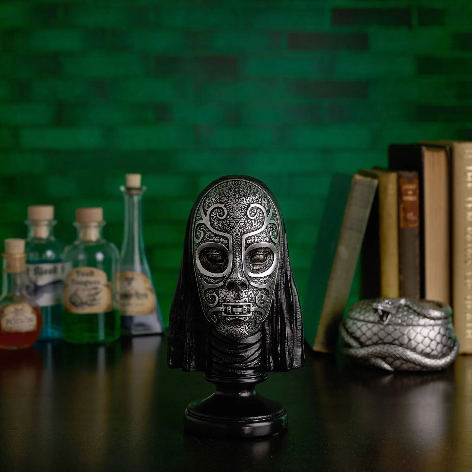 Harry Potter Dark Arts Bust Figurine - Death Eater - Olleke Wizarding Shop Amsterdam