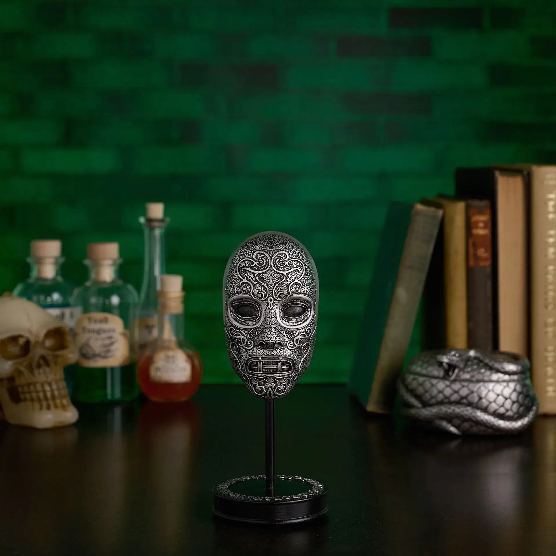 Harry Potter Dark Arts Mask Figurine Small - Death Eater - Olleke Wizarding Shop Amsterdam
