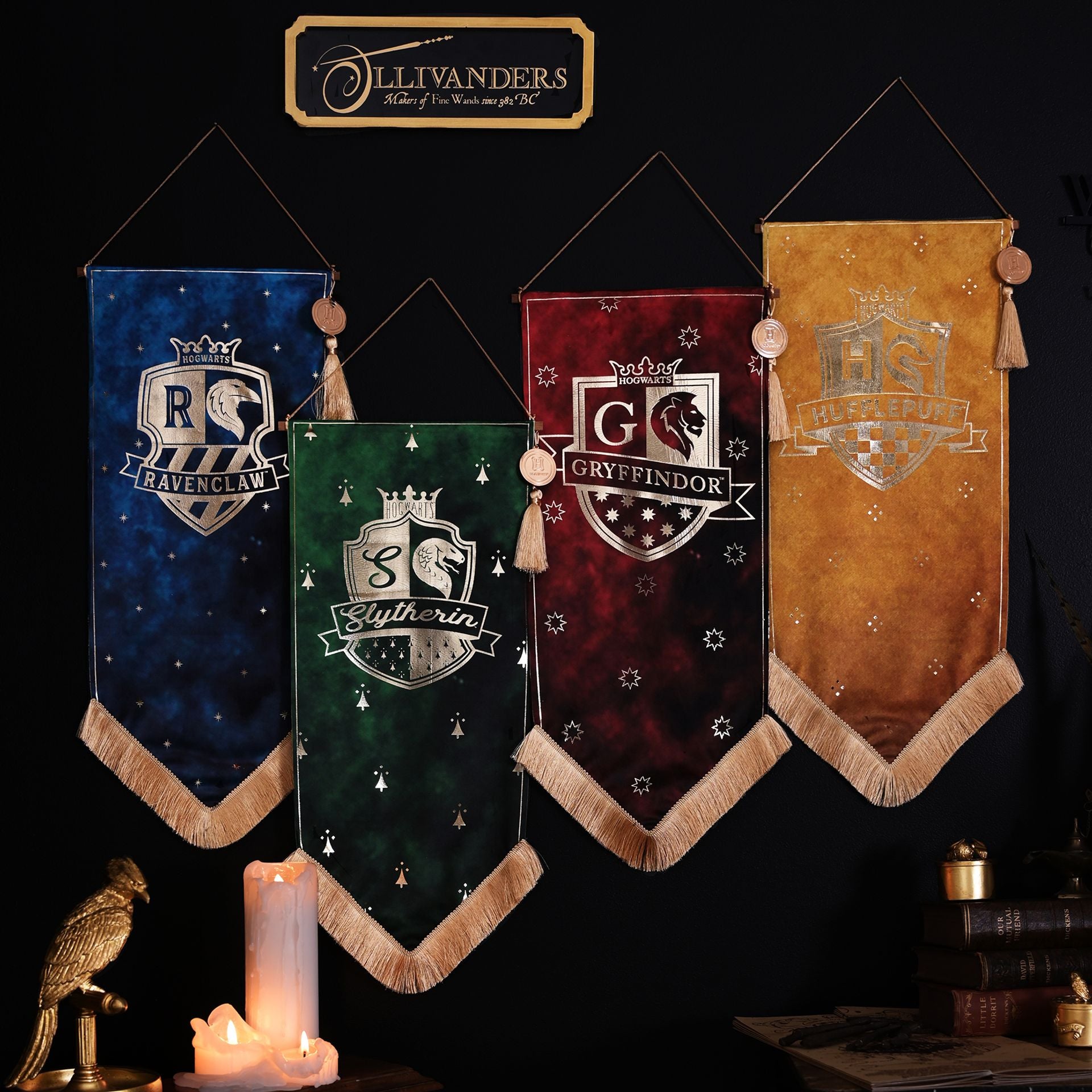 Harry Potter Alumni Hanging Banner Slytherin - Olleke Wizarding Shop Amsterdam
