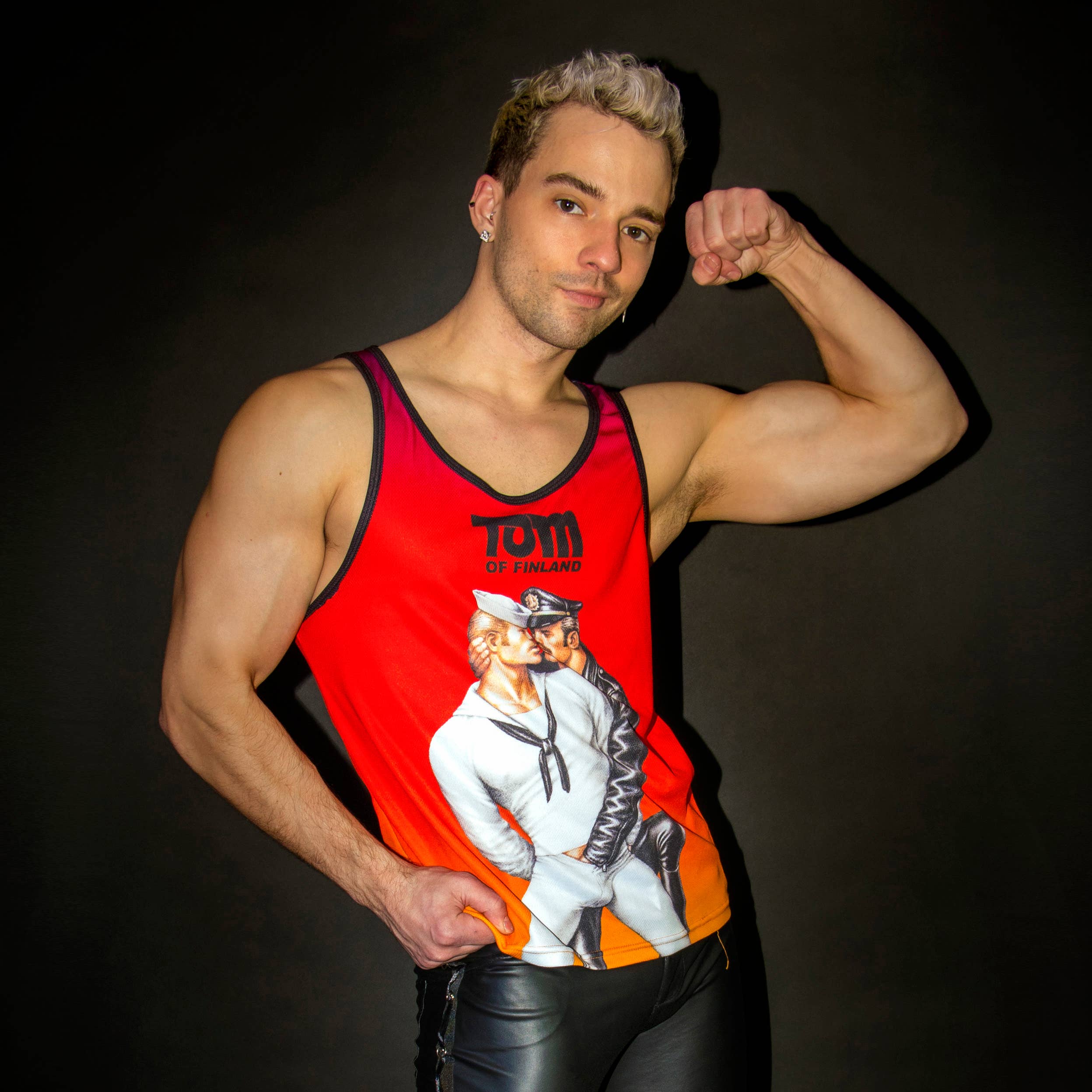 Tom of Finland tanktop van mesh — „Slutty Sailor”: Medisch
