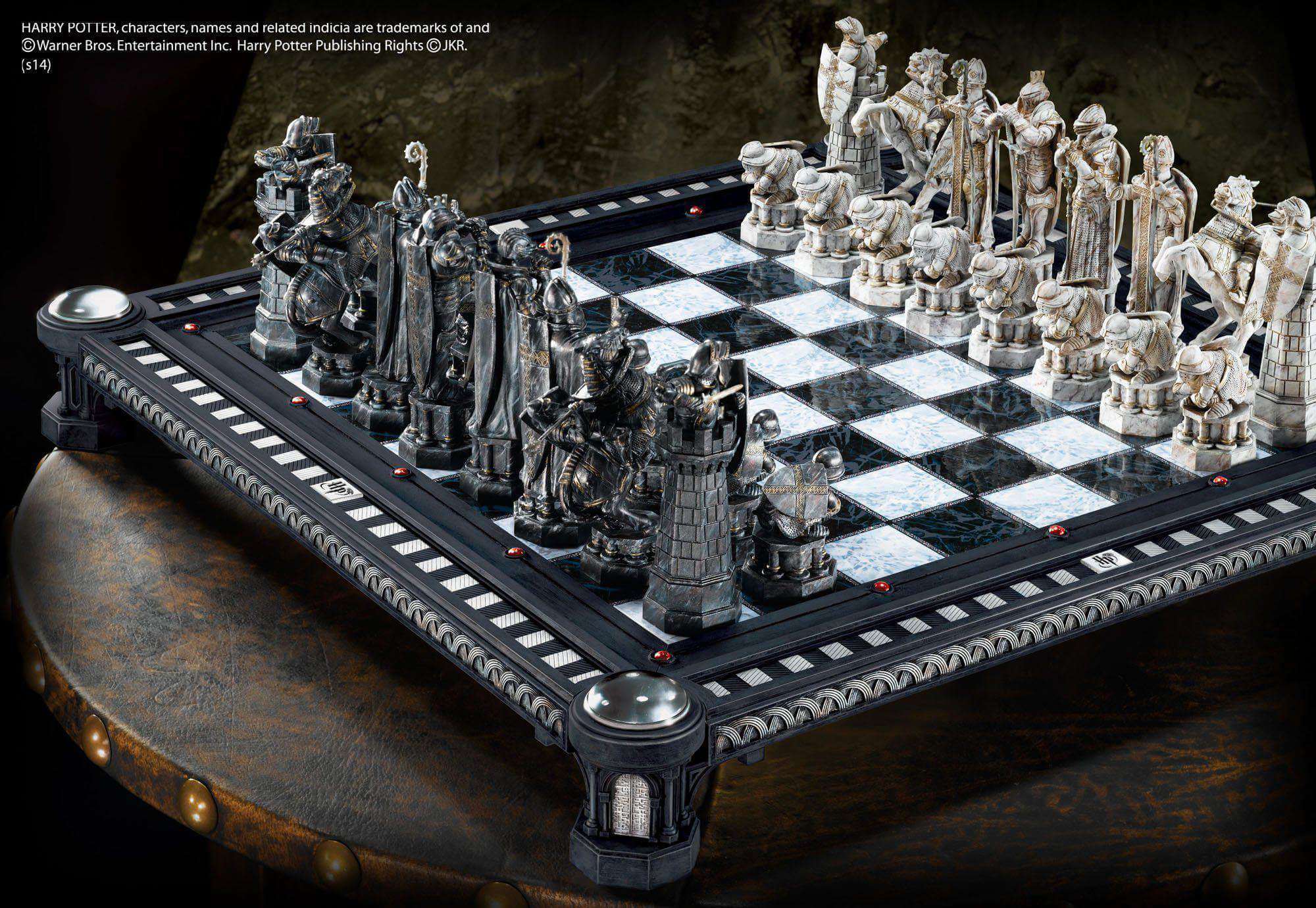 Final Challenge Wizard Chess Set - Olleke Wizarding Shop Amsterdam Brugge London