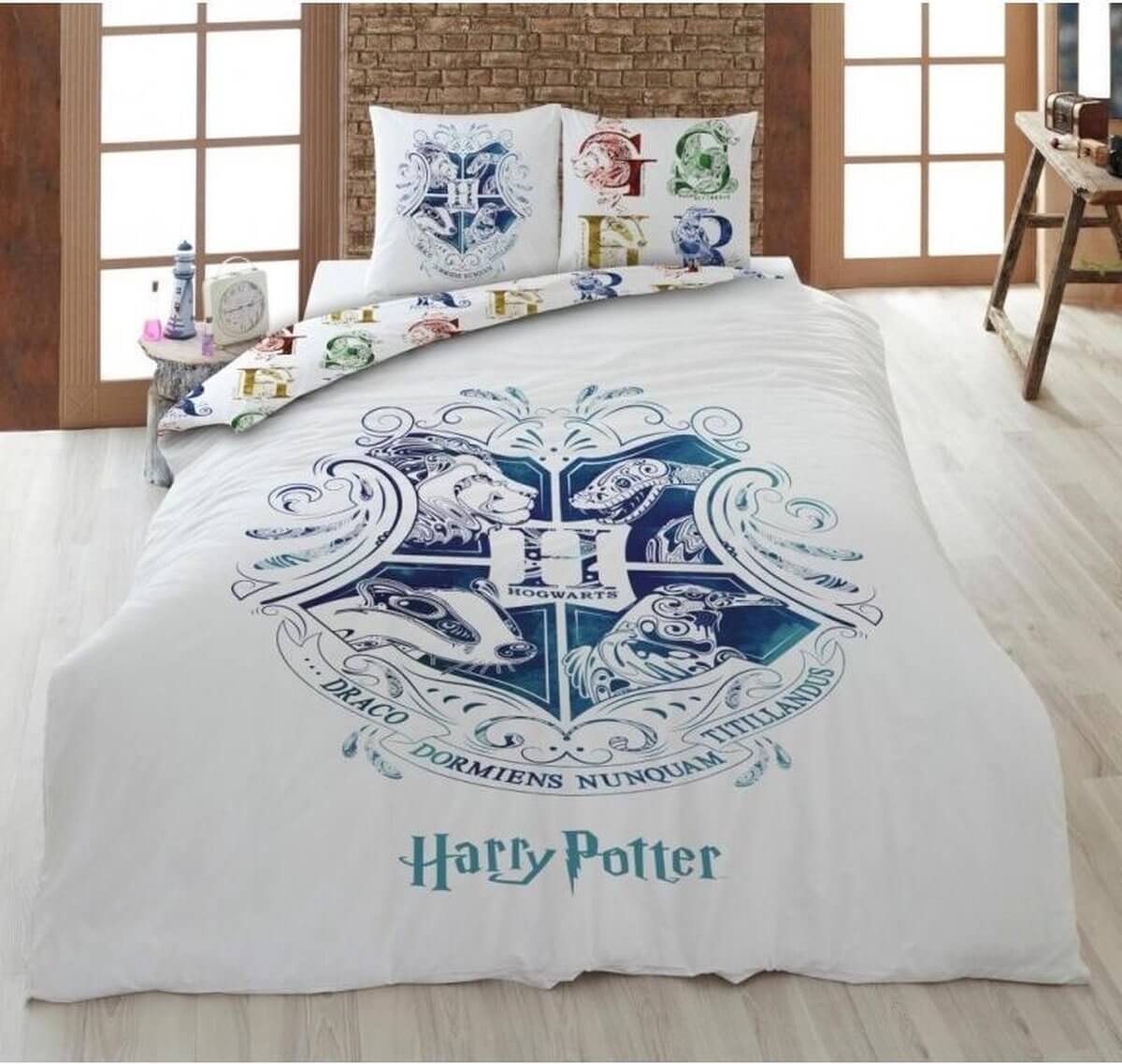 Harry Potter Crests Hogwarts Duvet Set 140 x 200 cm - Olleke Wizarding Shop Amsterdam Brugge London