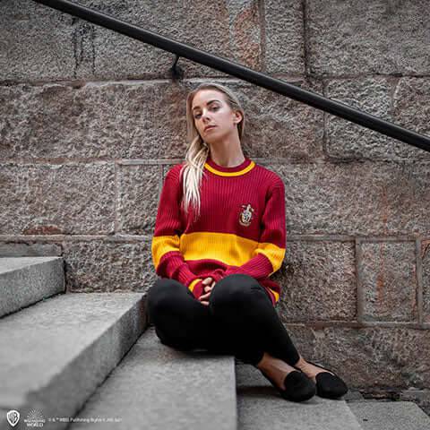 Harry Potter Gryffindor Quidditch Sweater - Olleke Wizarding Shop Amsterdam Brugge London