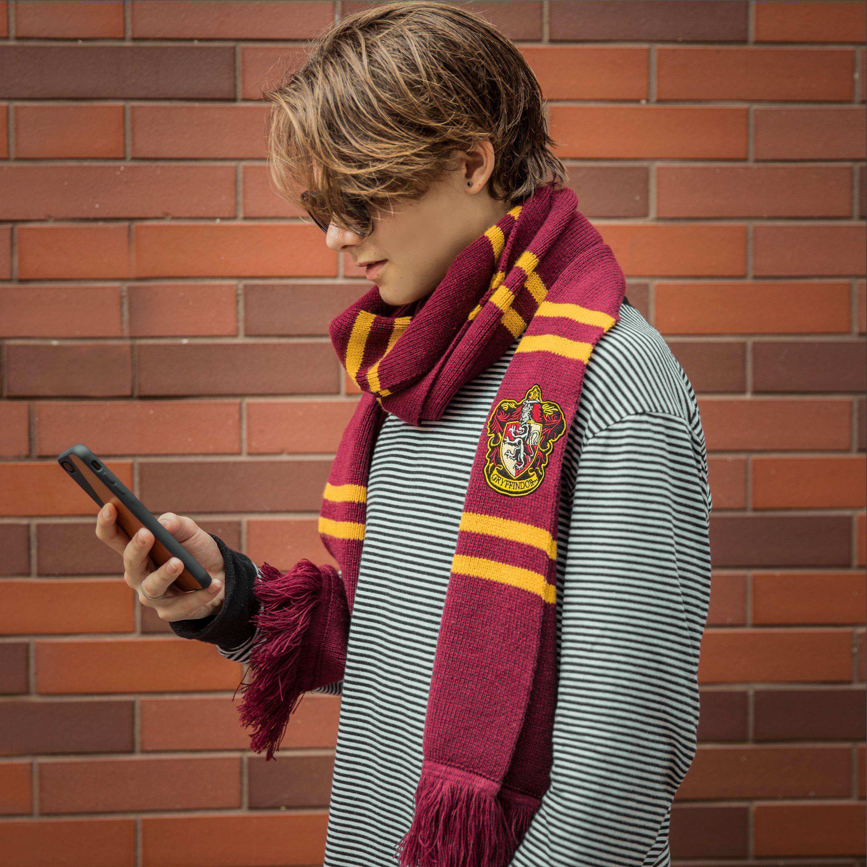 Harry Potter Gryffindor Scarf - Deluxe Edition - Olleke Wizarding Shop Amsterdam Brugge London