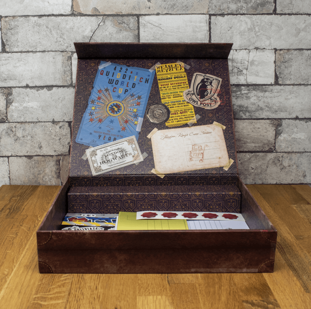 Harry Potter Hogwarts Keepsake Gift Set - Olleke Wizarding Shop Amsterdam Brugge London