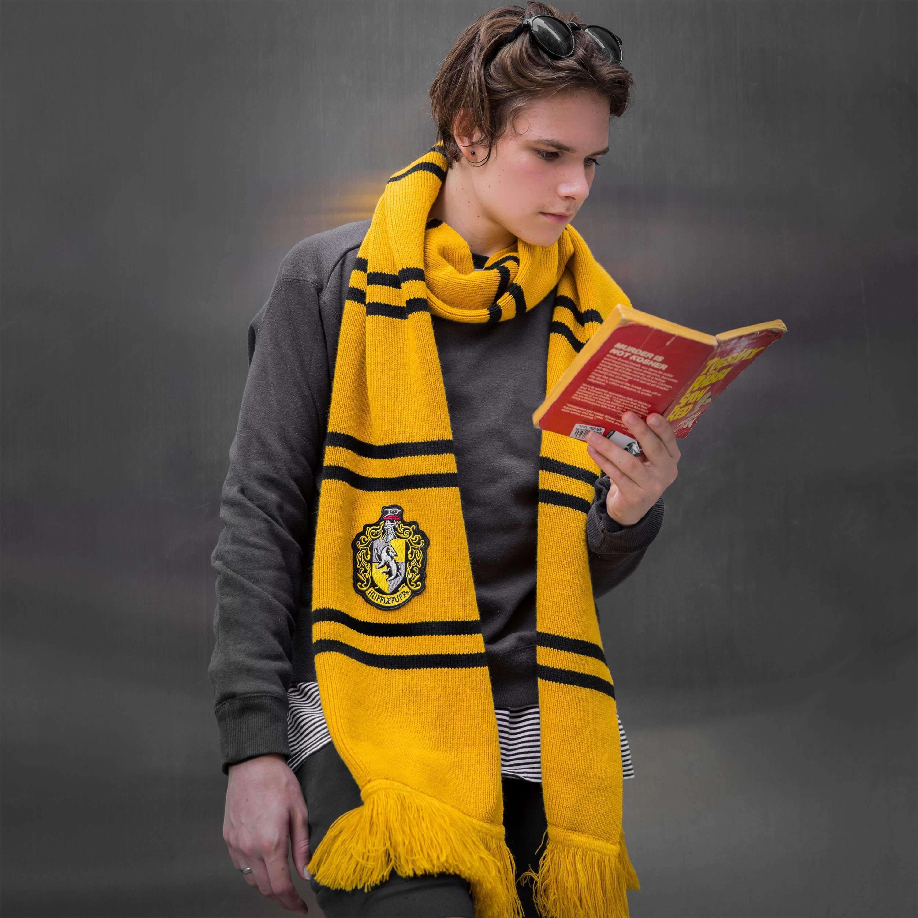 Harry Potter Hufflepuff Scarf - Deluxe Edition - Olleke Wizarding Shop Amsterdam Brugge London