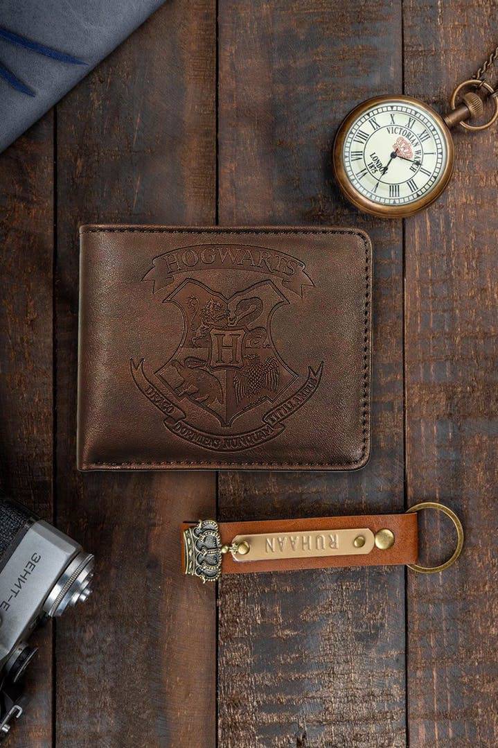 Harry Potter Embossed Hogwarts PU Wallet - Olleke Wizarding Shop Amsterdam Brugge London