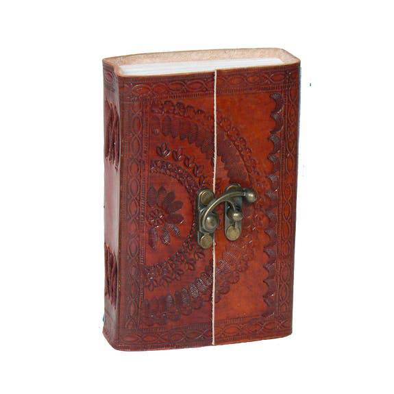 Authentic Journal with lock A6 - Olleke Wizarding Shop Amsterdam Brugge London