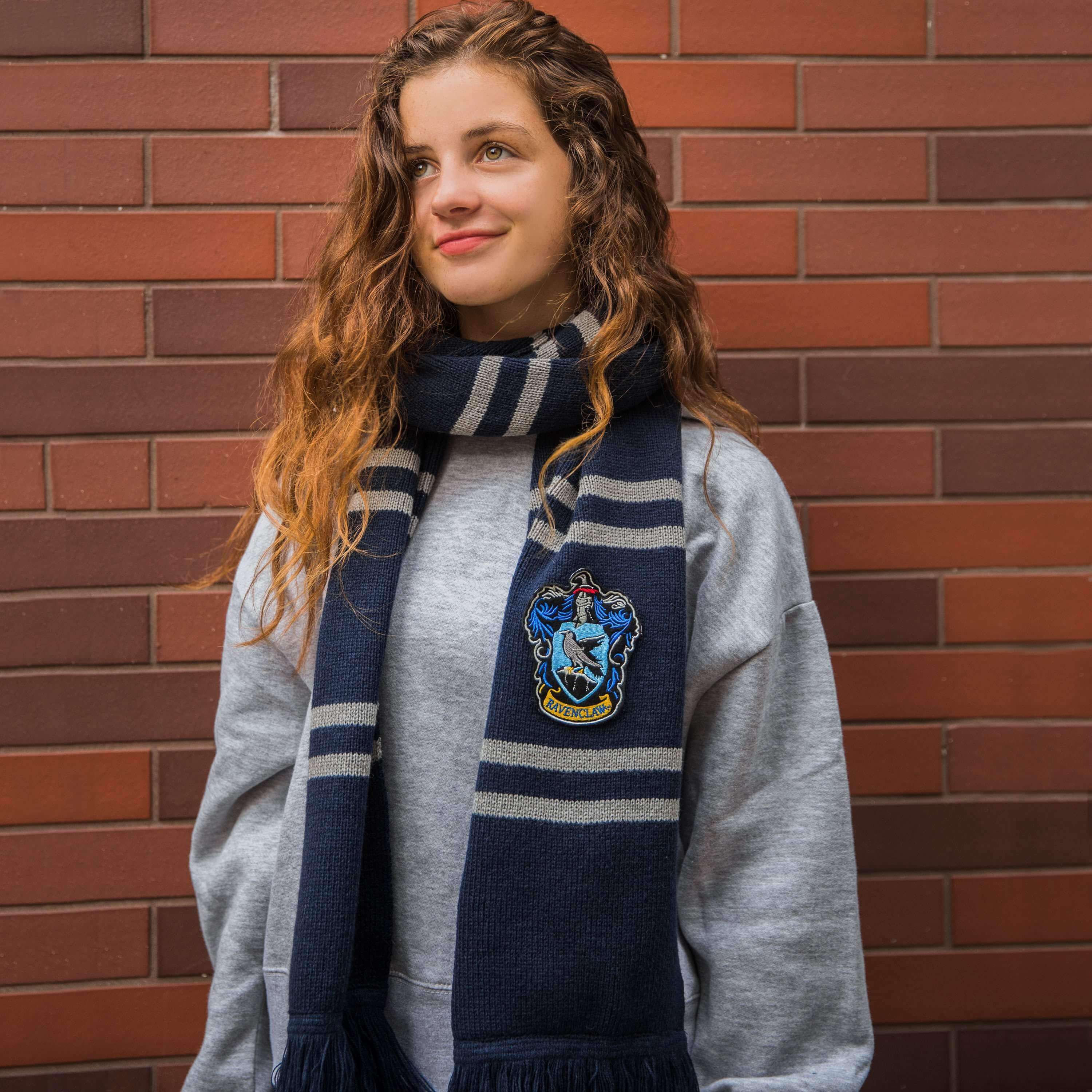 Harry Potter Ravenclaw Scarf - Deluxe Edition - Olleke Wizarding Shop Amsterdam Brugge London