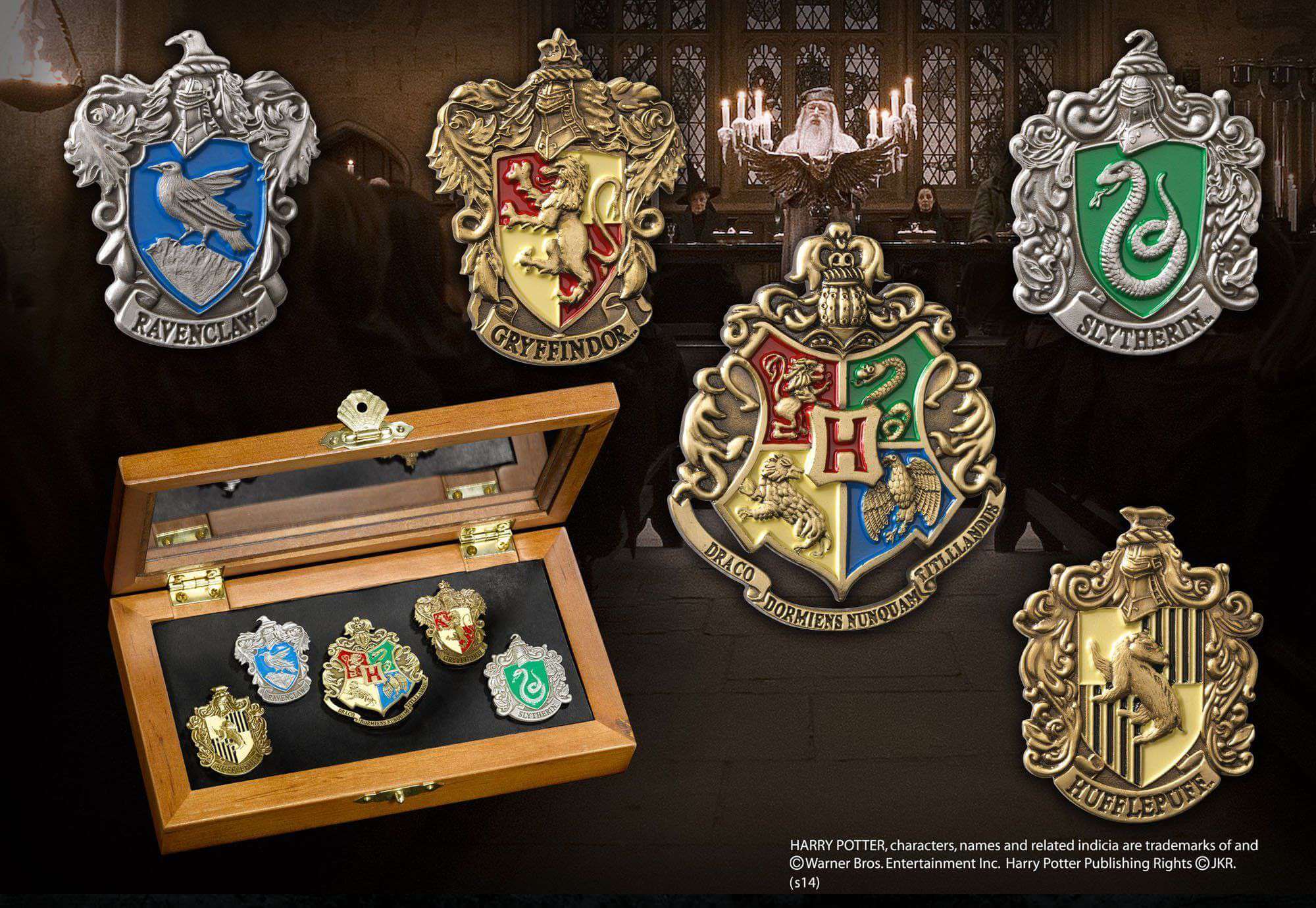 Hogwarts House Pins - Olleke Wizarding Shop Amsterdam Brugge London