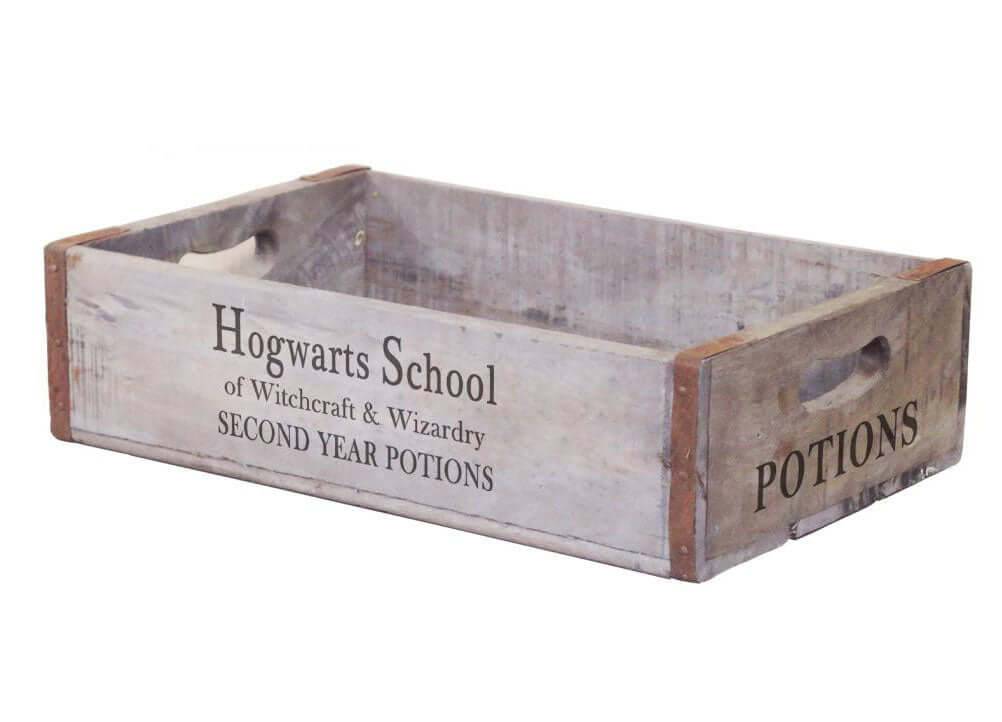 Hogwarts School Wooden crate - Olleke Wizarding Shop Amsterdam Brugge London