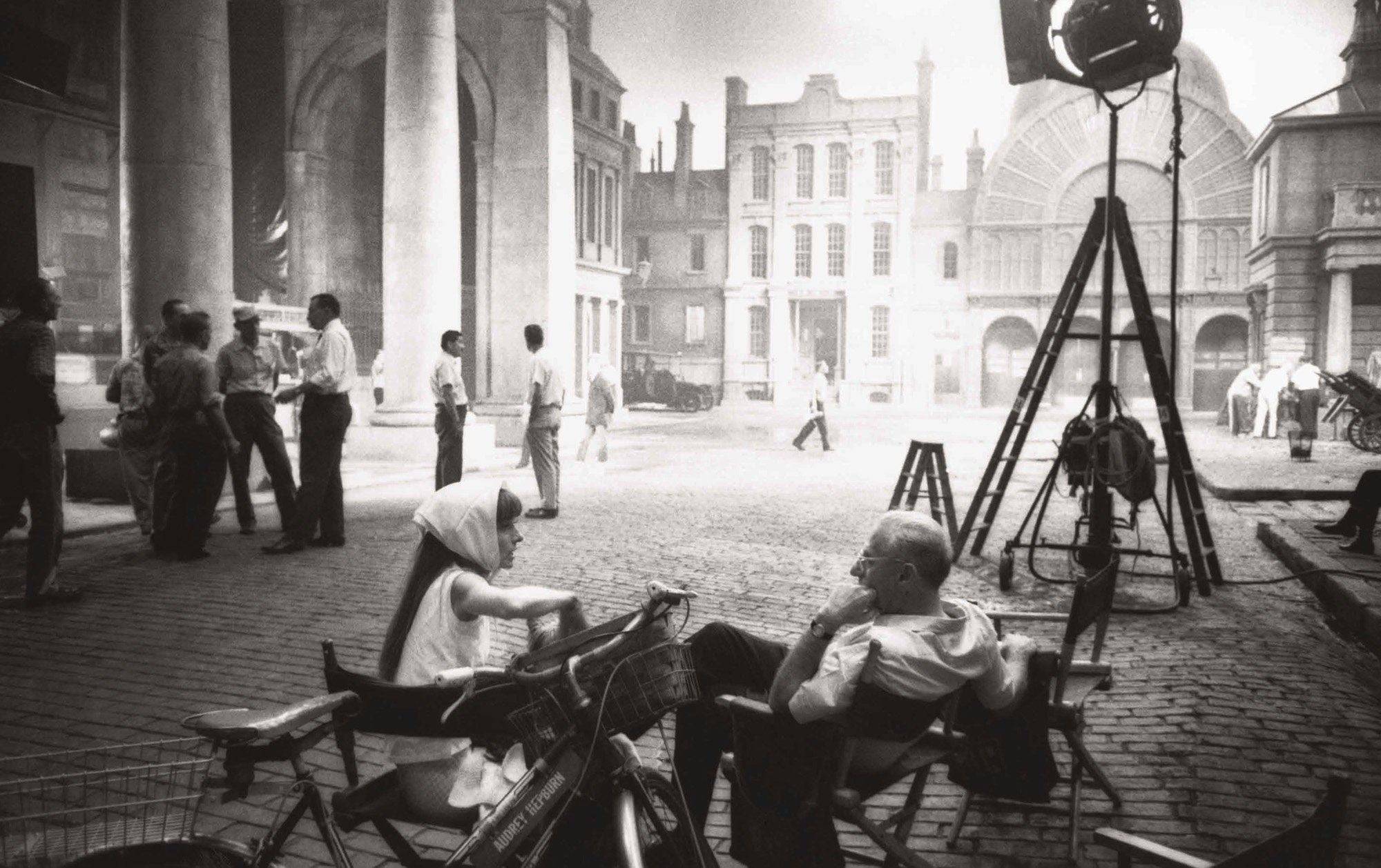 Bob Willoughby. Audrey Hepburn. Photographs 1953-1966 - Olleke Wizarding Shop Amsterdam Brugge London