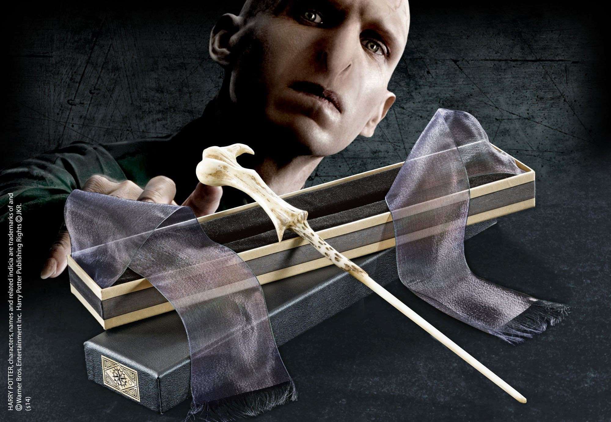 Lord Voldemort Wand in Ollivanders Box - Olleke Wizarding Shop Amsterdam Brugge London