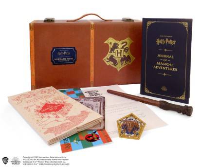 Harry Potter: Hogwarts Trunk Collectible Set - Olleke Wizarding Shop Amsterdam Brugge London