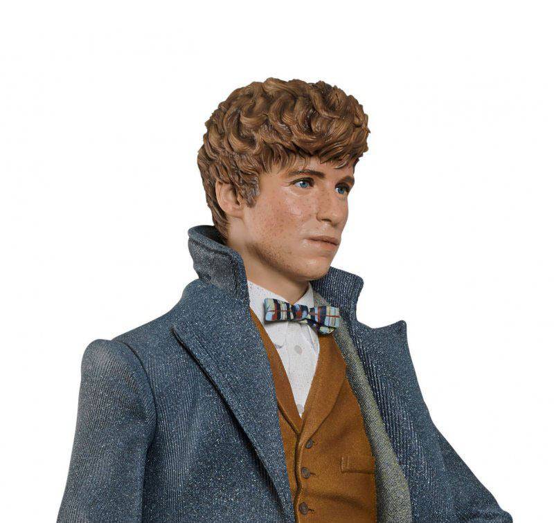 Fantastic Beasts 2 Life-Size Statue Newt Scamander - Olleke Wizarding Shop Amsterdam Brugge London