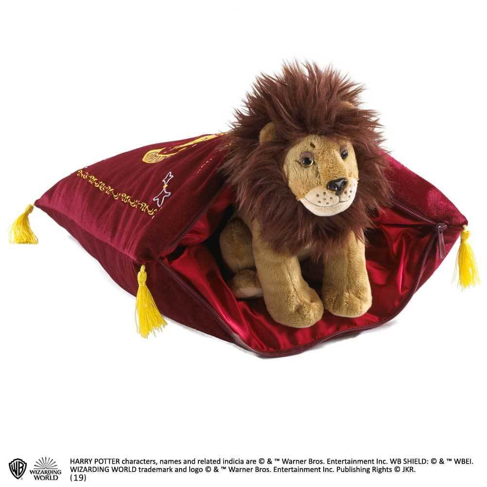 Plush Gryffindor House Mascot & Cushion - Olleke Wizarding Shop Amsterdam Brugge London