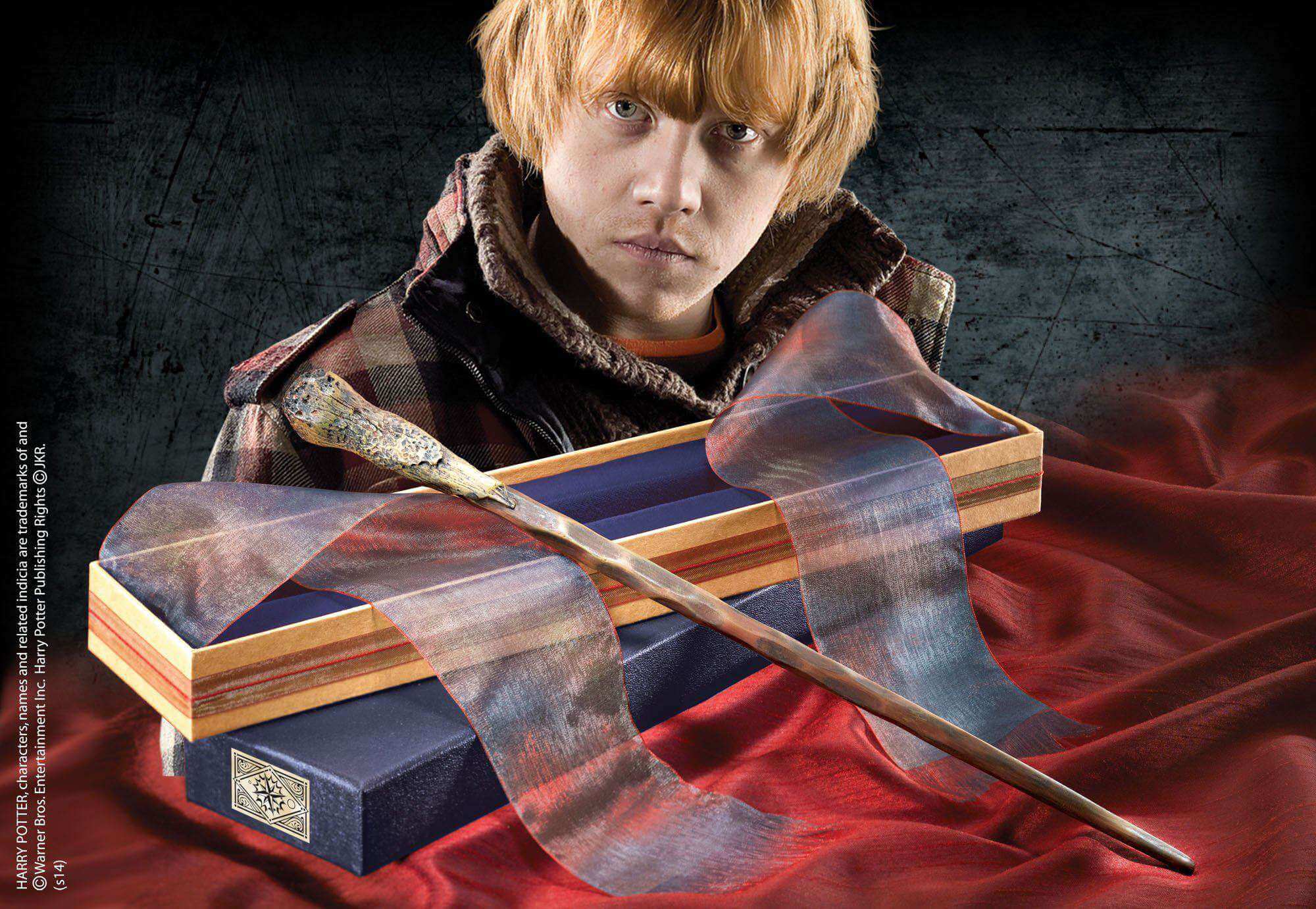 Ron Weasley Wand in Ollivanders Box - Olleke Wizarding Shop Amsterdam Brugge London