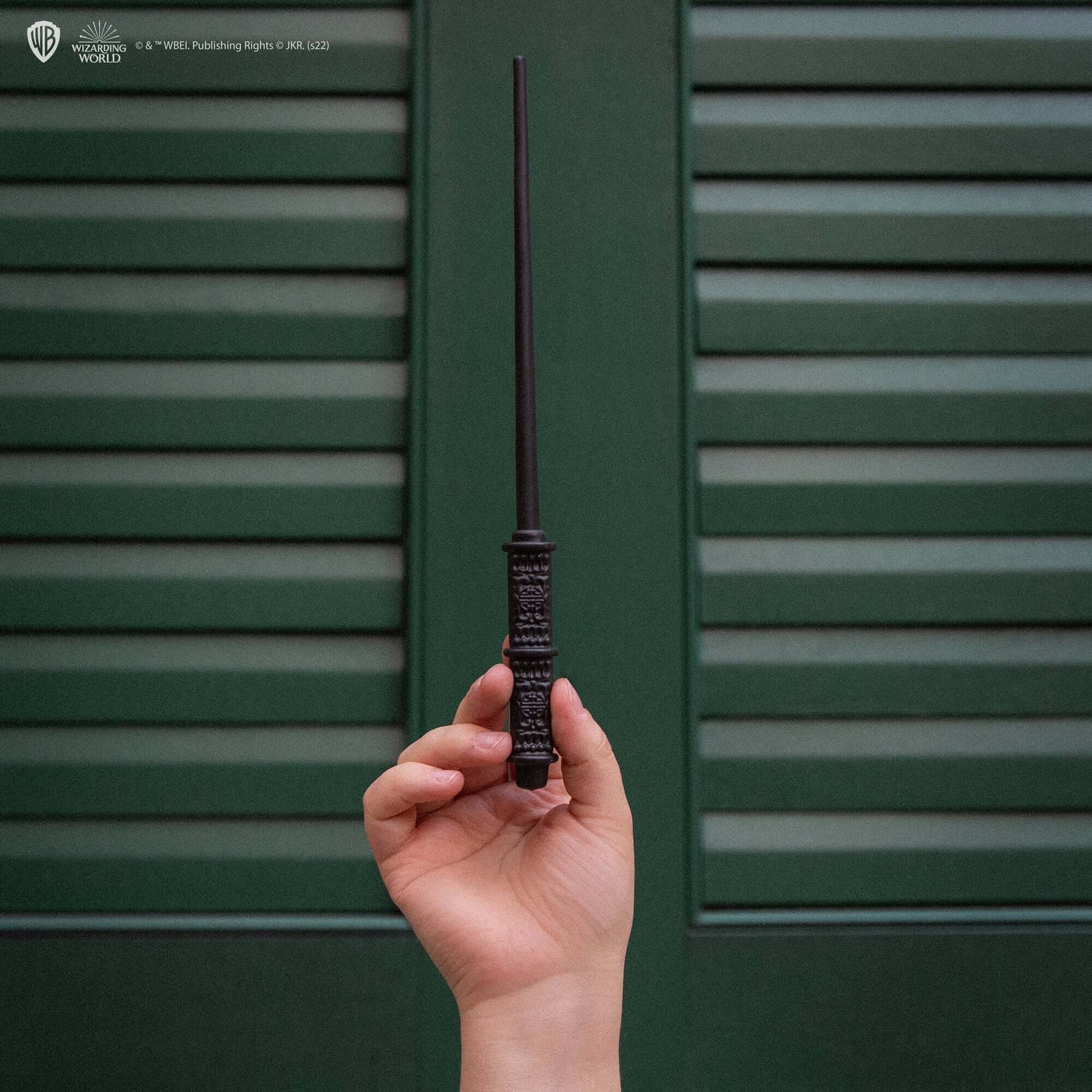 Severus Snape wand pen and display - Olleke Wizarding Shop Amsterdam Brugge London