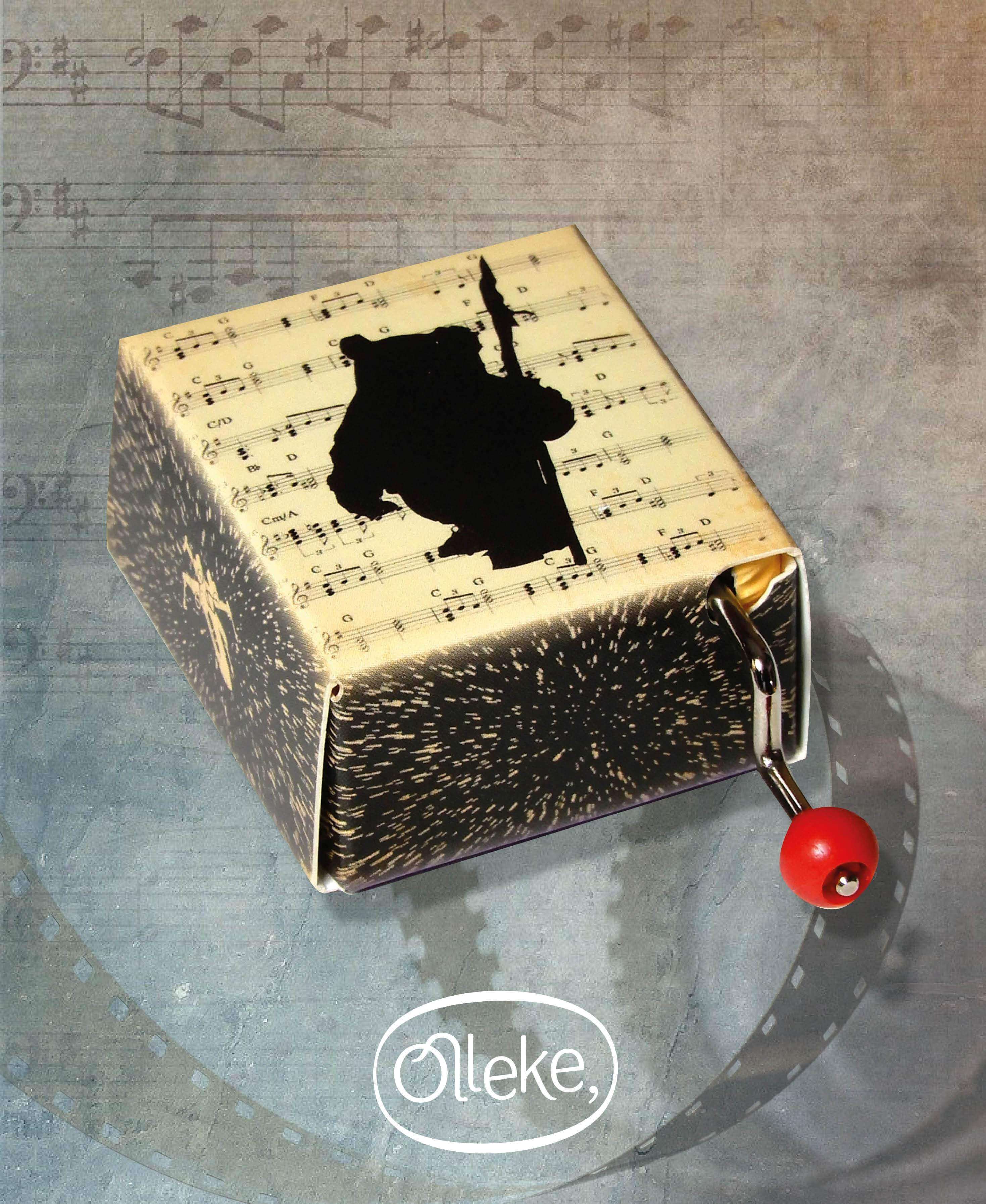 Star Wars hand crank music box - Olleke Wizarding Shop Amsterdam Brugge London