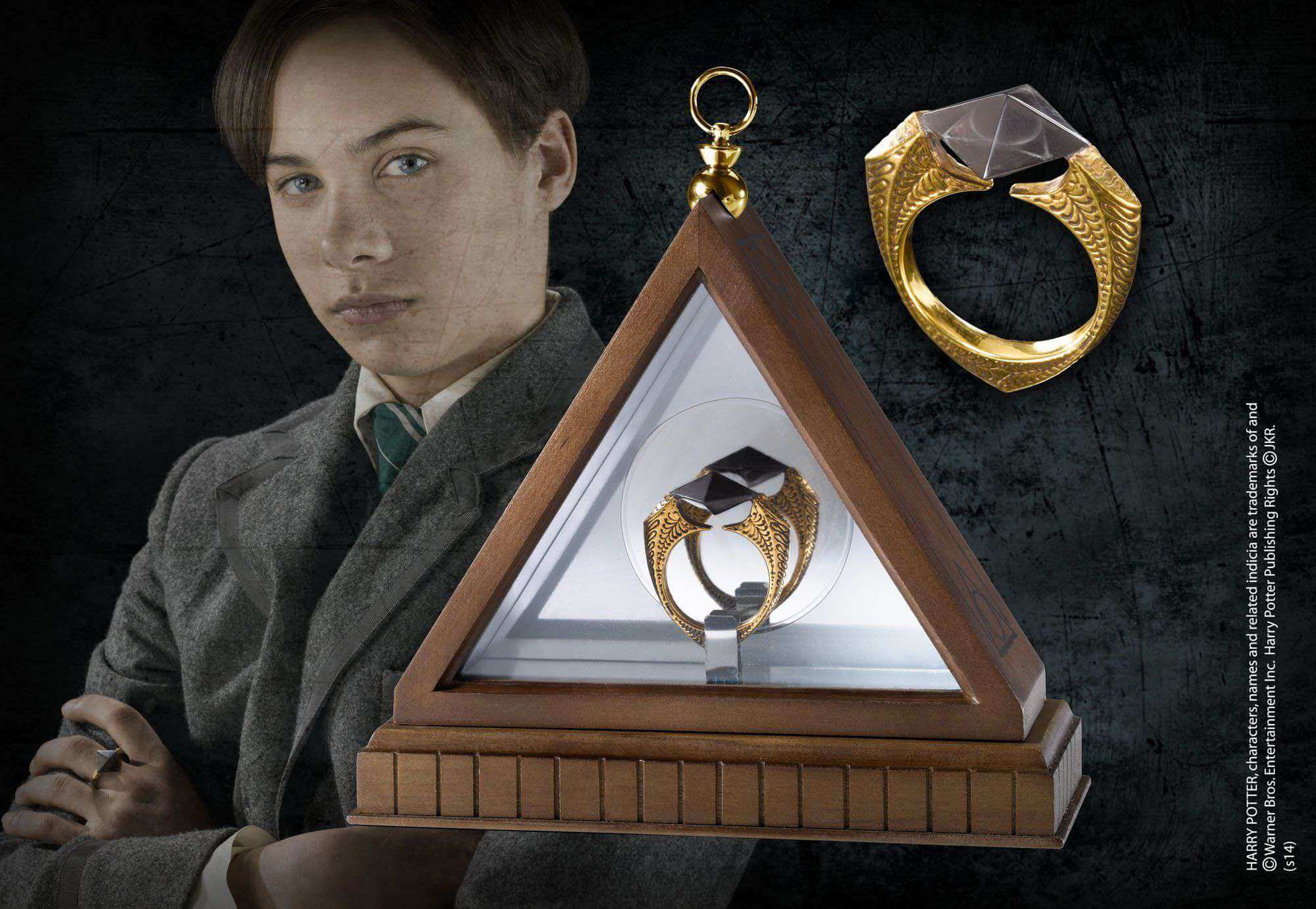 The Horcrux Ring Display - Olleke Wizarding Shop Amsterdam Brugge London