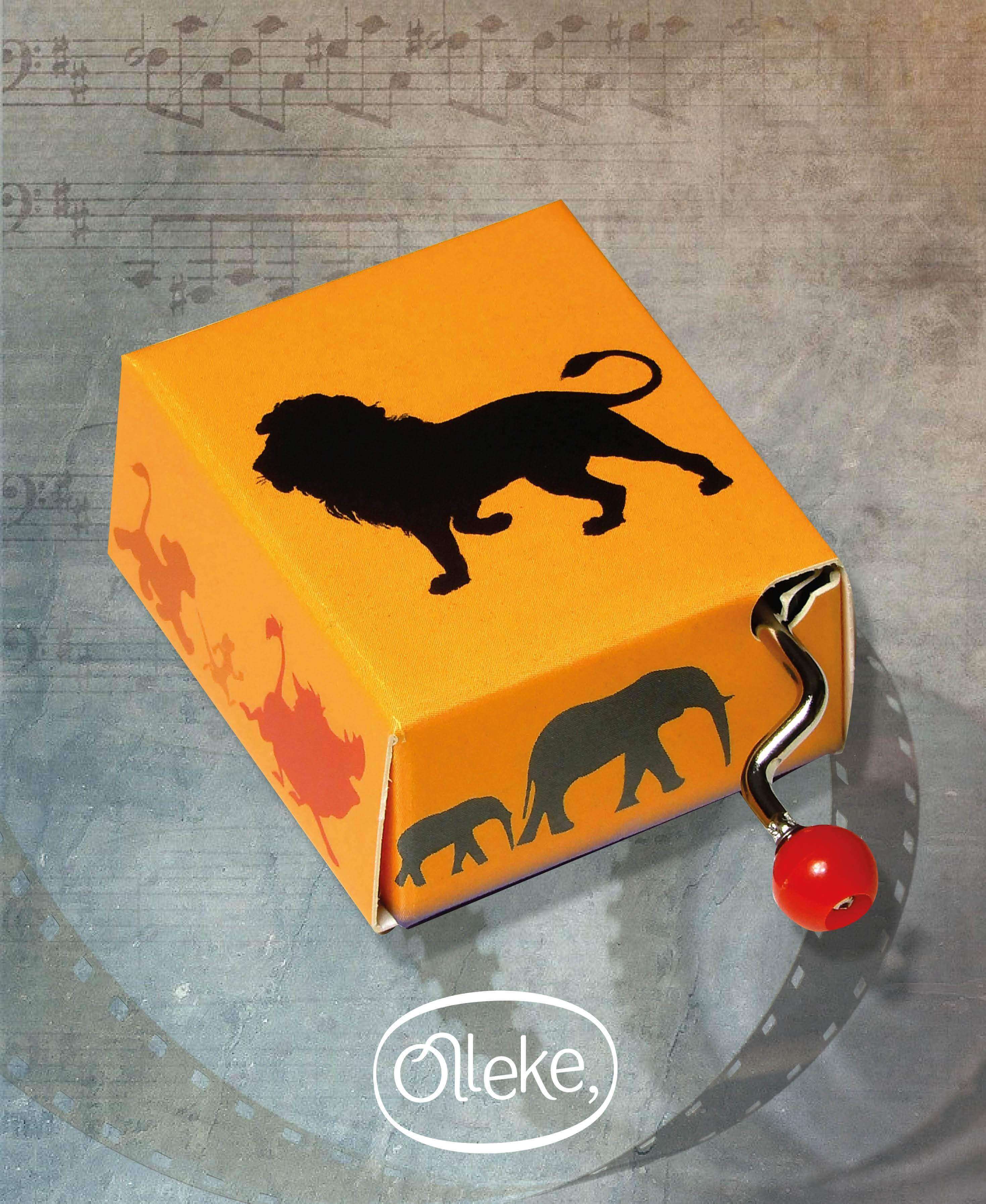 The Lion King hand crank music box - Olleke Wizarding Shop Amsterdam Brugge London