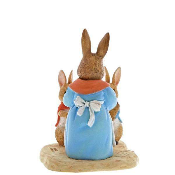 Mrs. Rabbit, Flopsy & Peter Rabbit - Olleke Wizarding Shop Amsterdam Brugge London