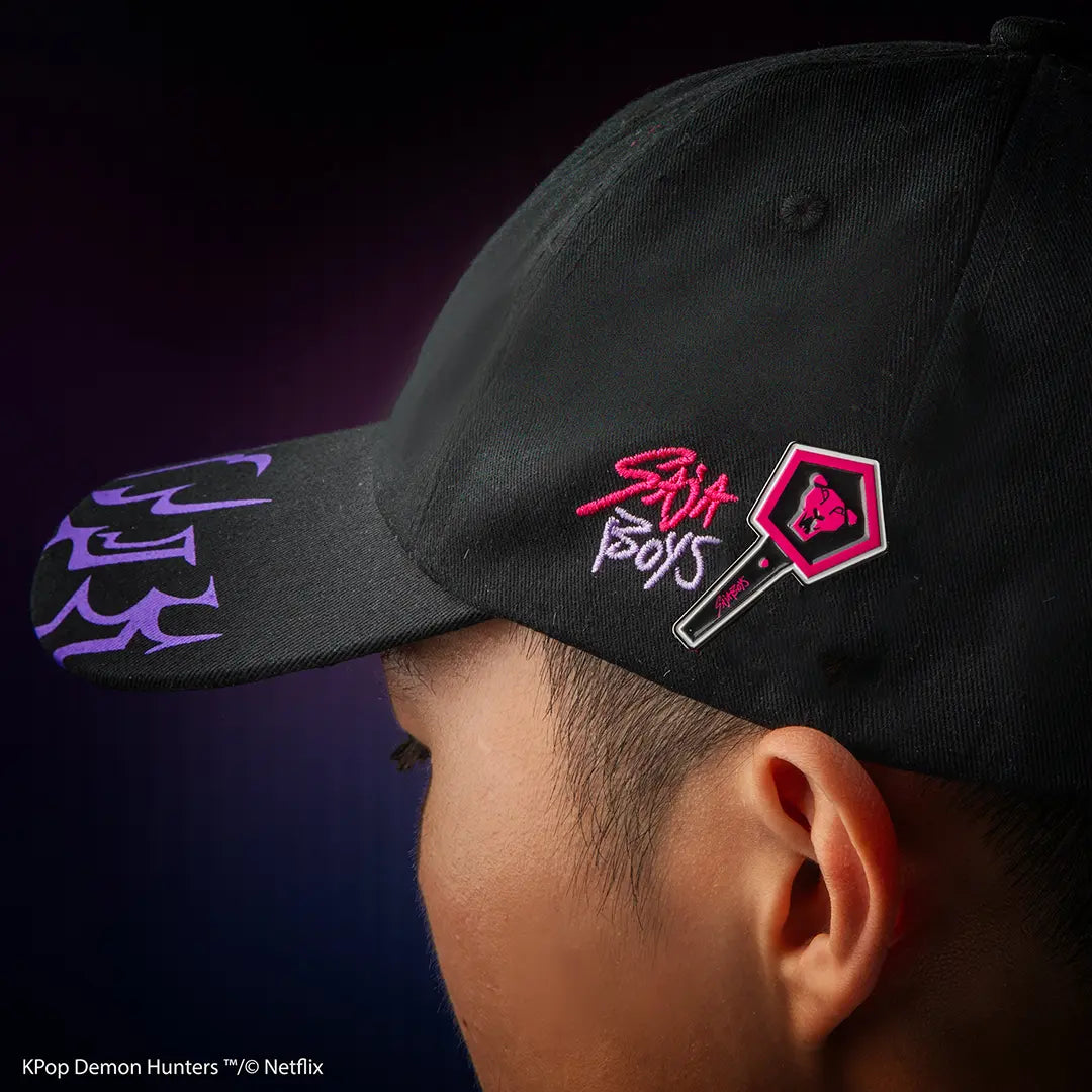 KPop Demon Hunters Pin badge - Saja Boys light stick - Olleke Wizarding Shop Amsterdam