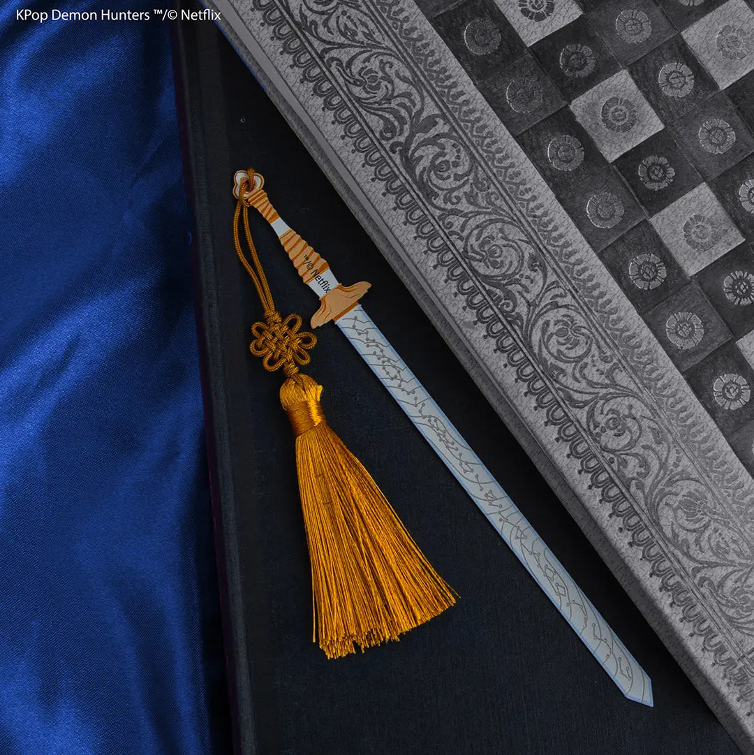 KPop Demon Hunters Metal Bookmark - Rumi’s Saingeom - Olleke Wizarding Shop Amsterdam