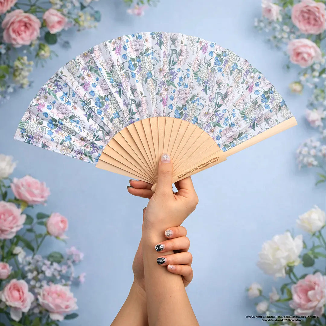 Bridgerton Lis flowers fan
