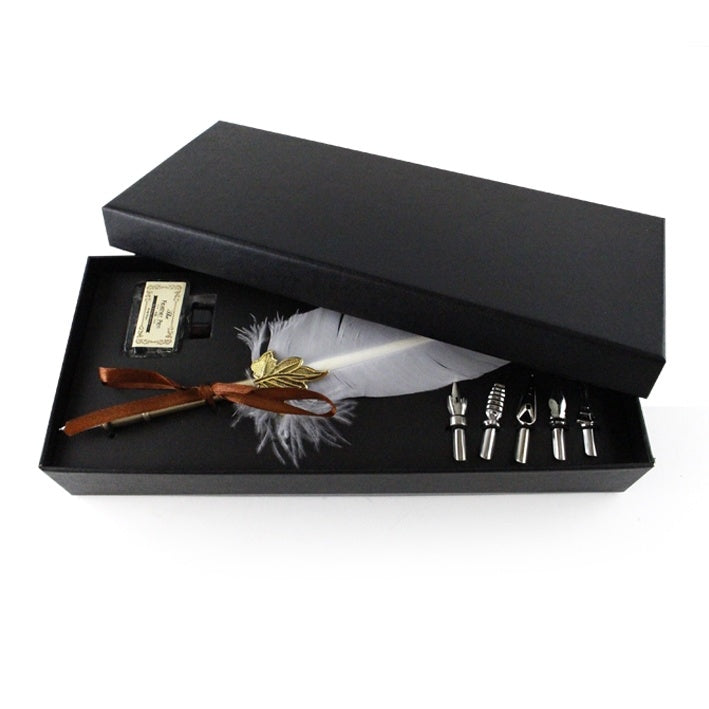 Coffret de calligraphie avec stylo plume blanc