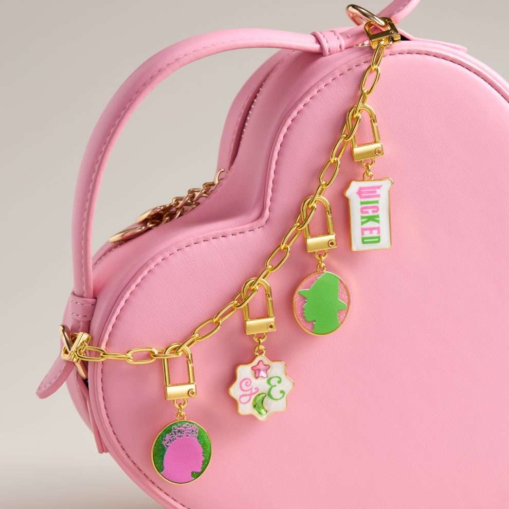 Wicked Unlimited Charms – Pink Goes Good with Green